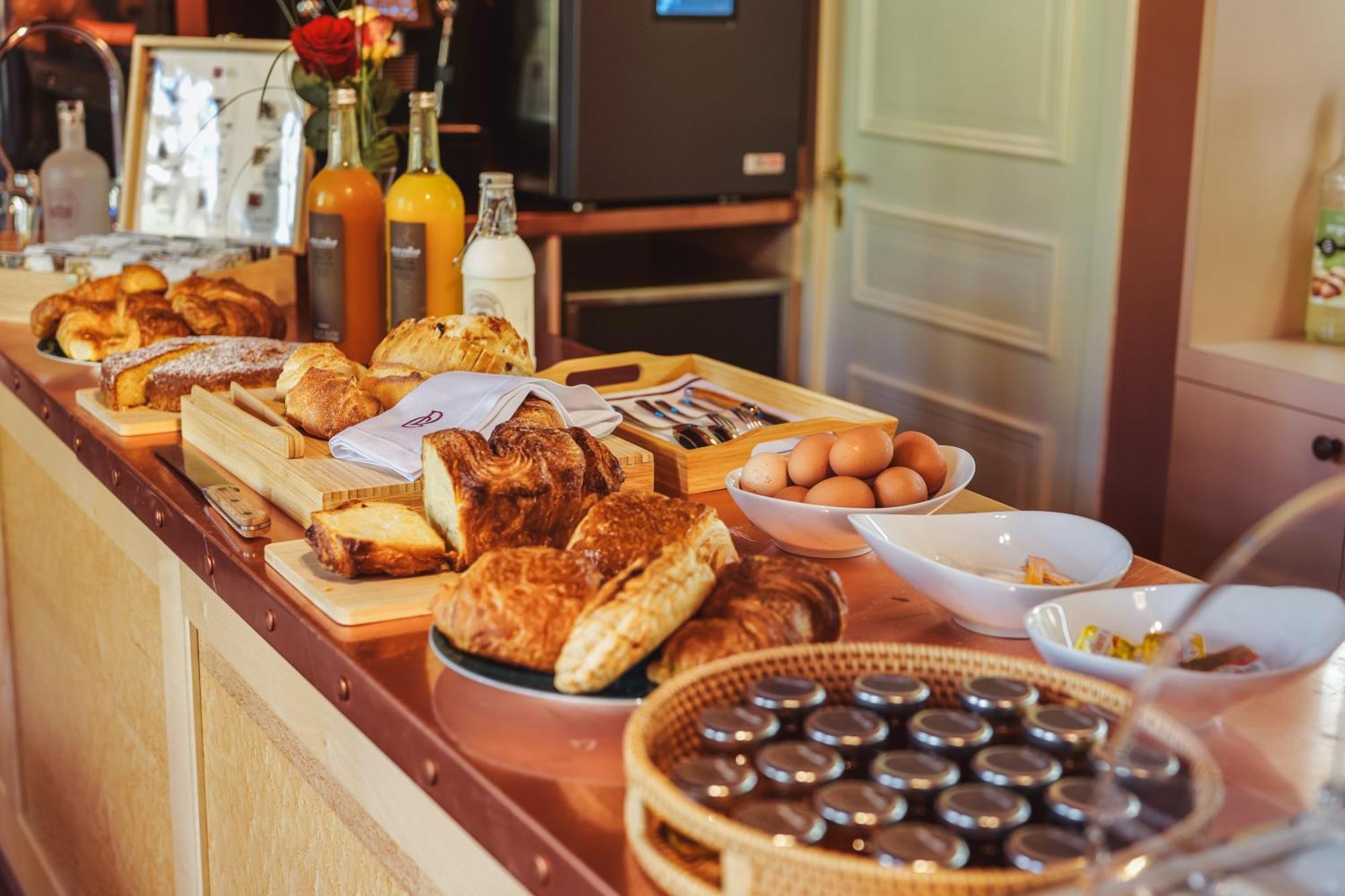 Hotel 4 Etoiles Chateau - Domaine De Coeurmandie Beny-sur-Mer 외부 사진
